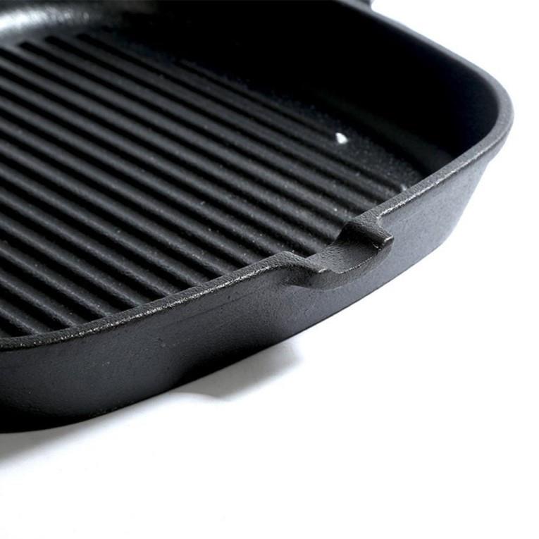 Litoželezna ponev / 22x22cm / indukcija