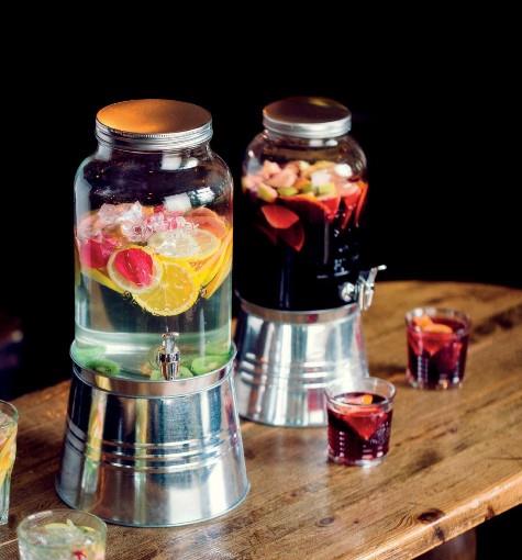 Posoda s pipico / 3l / s podstavkom