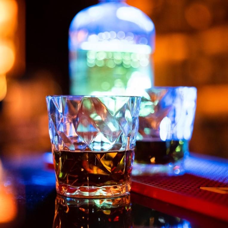 Kozarec Prisma / 29cl / premium / polycarbonat / siva