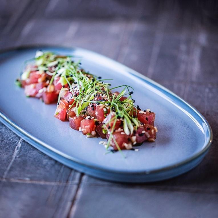 Sky ovalni krožnik Hygge / 30cm / 1kos