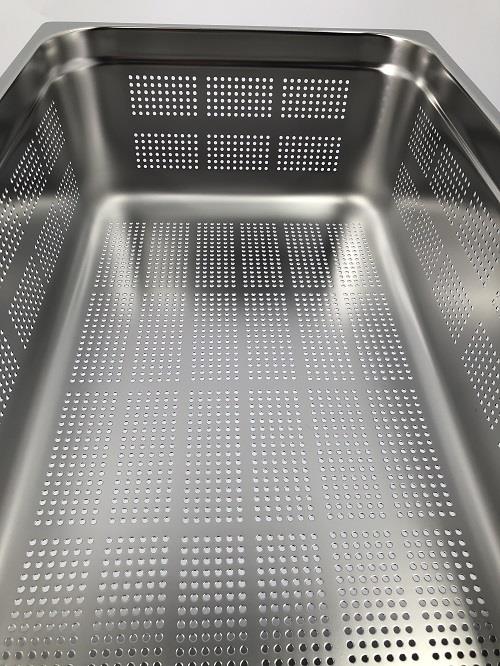 Gastronorm posoda / 1/1 / 150mm / 21l / perforirana