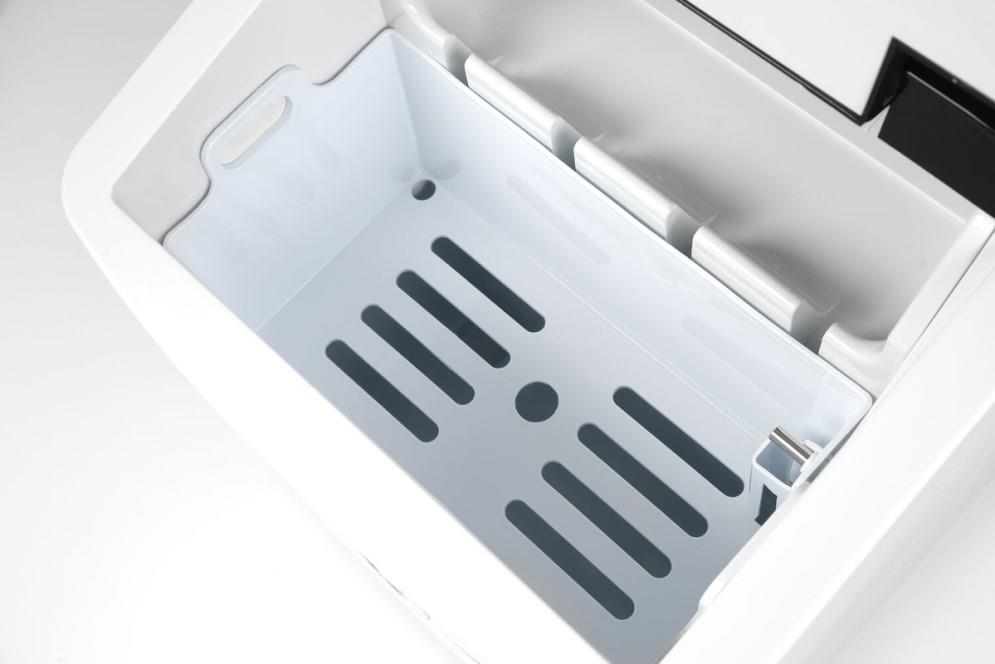 Namizni ledomat / 120W