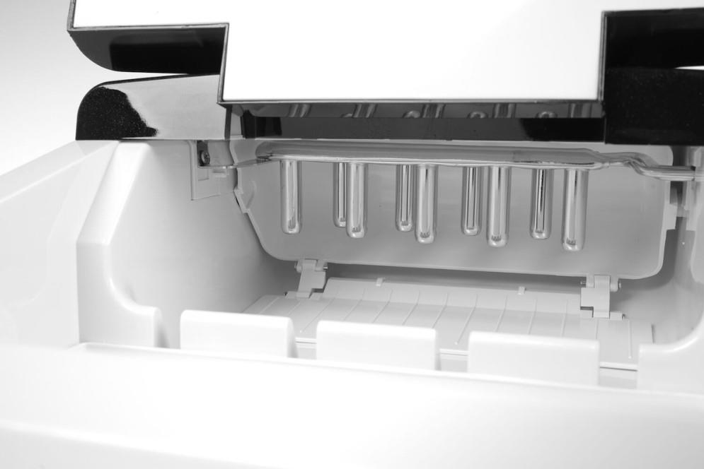 Namizni ledomat / 120W