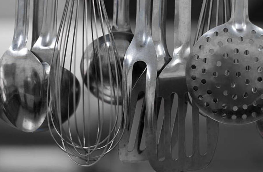 Kuhinjska žlica / 38cm / Pro / Perforirana